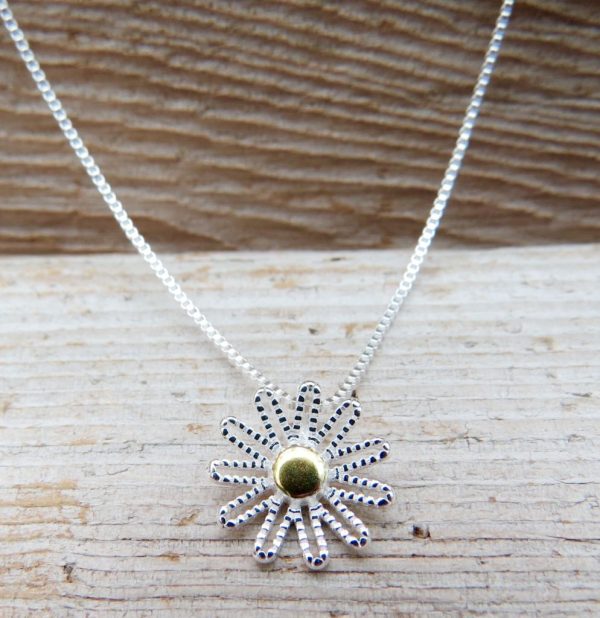 Sterling Silver Contemporary Daisy Necklace